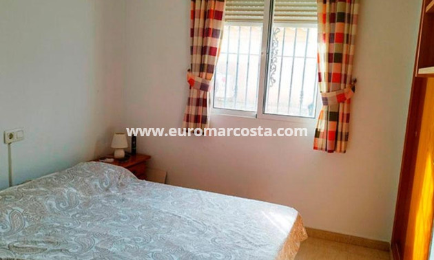 Sale - Villa - Orihuela Costa