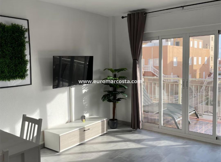 Venta - Apartamento / piso - Torrevieja - Los Europeos