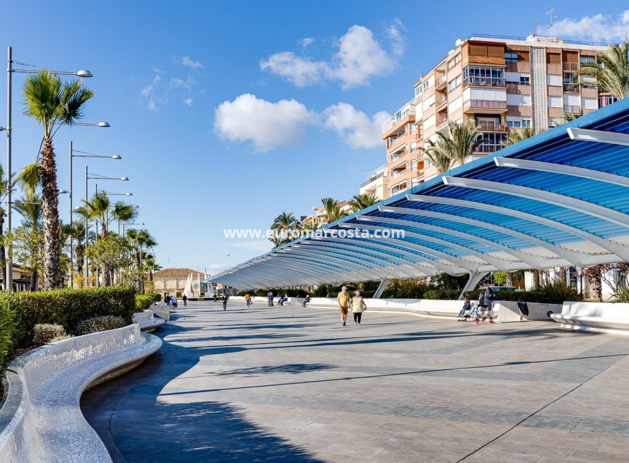 Objekte zum Wiederverkauf - Bungalow Planta Baja - Torrevieja