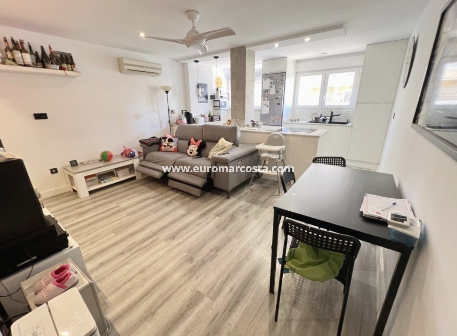 Sale - Apartment / flat - Guardamar del Segura