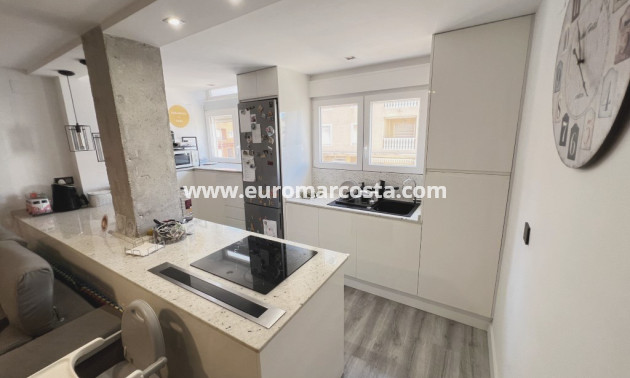 Sale - Apartment / flat - Guardamar del Segura