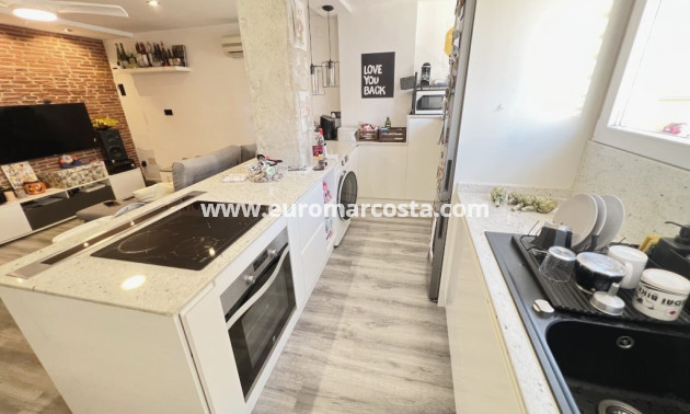 Sale - Apartment / flat - Guardamar del Segura