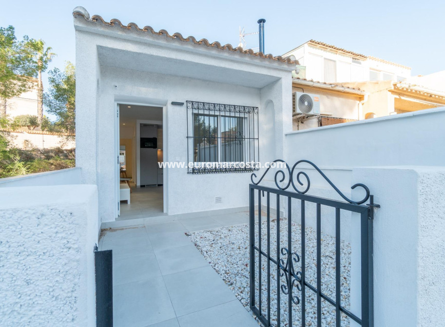 Objekte zum Wiederverkauf - Bungalow - Orihuela Costa - TORREVIEJA