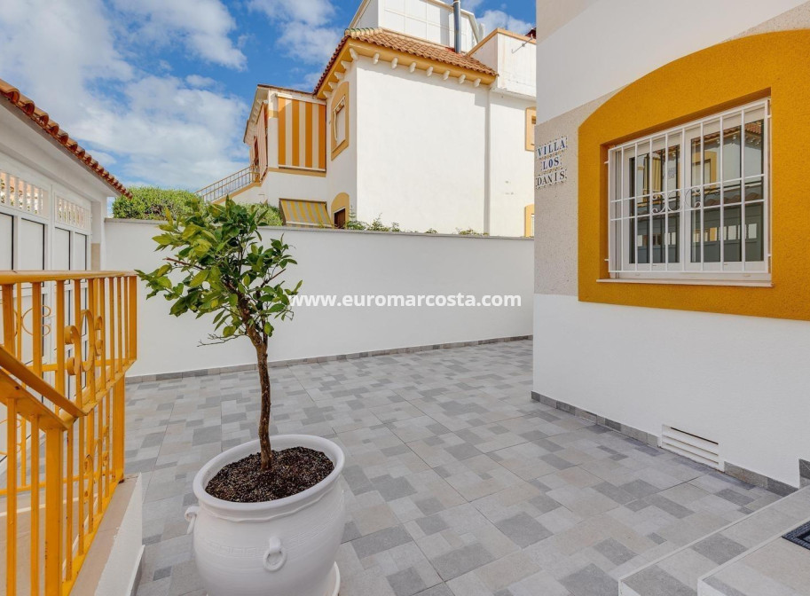 Venta - Bungalow - Torrevieja - TORREVIEJA