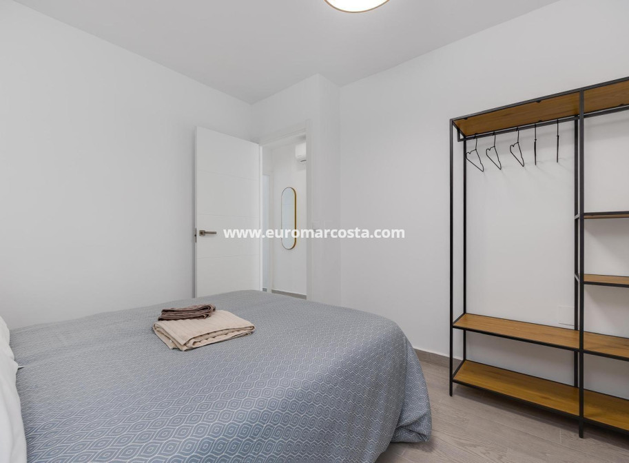 Venta - Bungalow - Torrevieja - TORREVIEJA