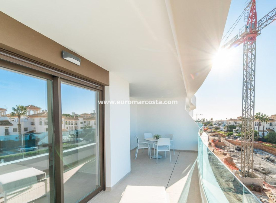 Objekte zum Wiederverkauf - Wohnung - Orihuela Costa