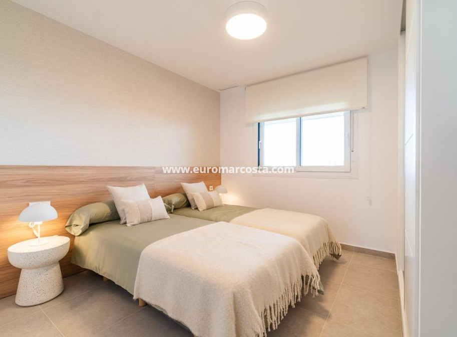 Objekte zum Wiederverkauf - Wohnung - Orihuela Costa