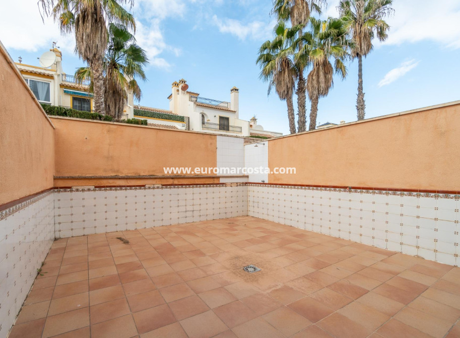 Sale - Townhouse - Orihuela Costa