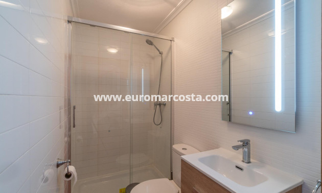 Sale - Townhouse - Orihuela Costa