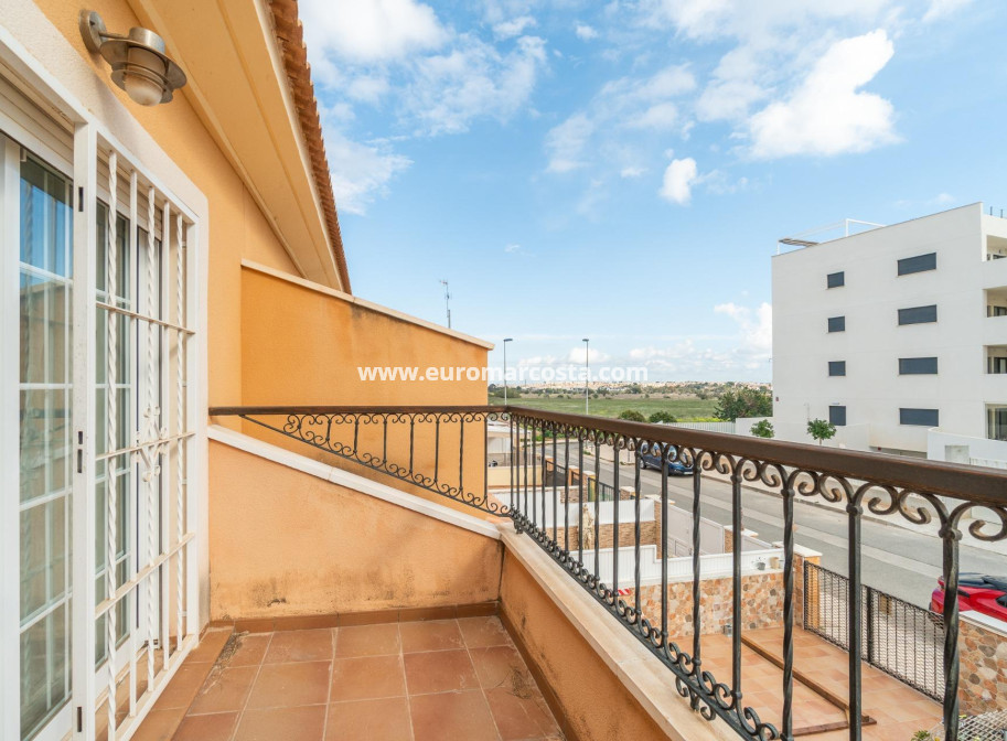 Sale - Townhouse - Orihuela Costa