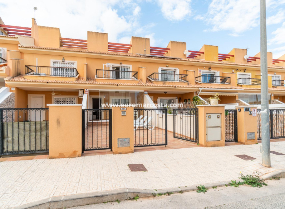 Sale - Townhouse - Orihuela Costa