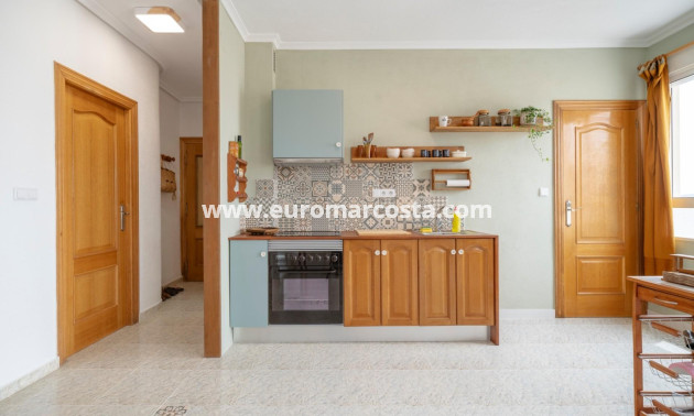 Sale - Apartment / flat - Los Montesinos - Pueblo 8