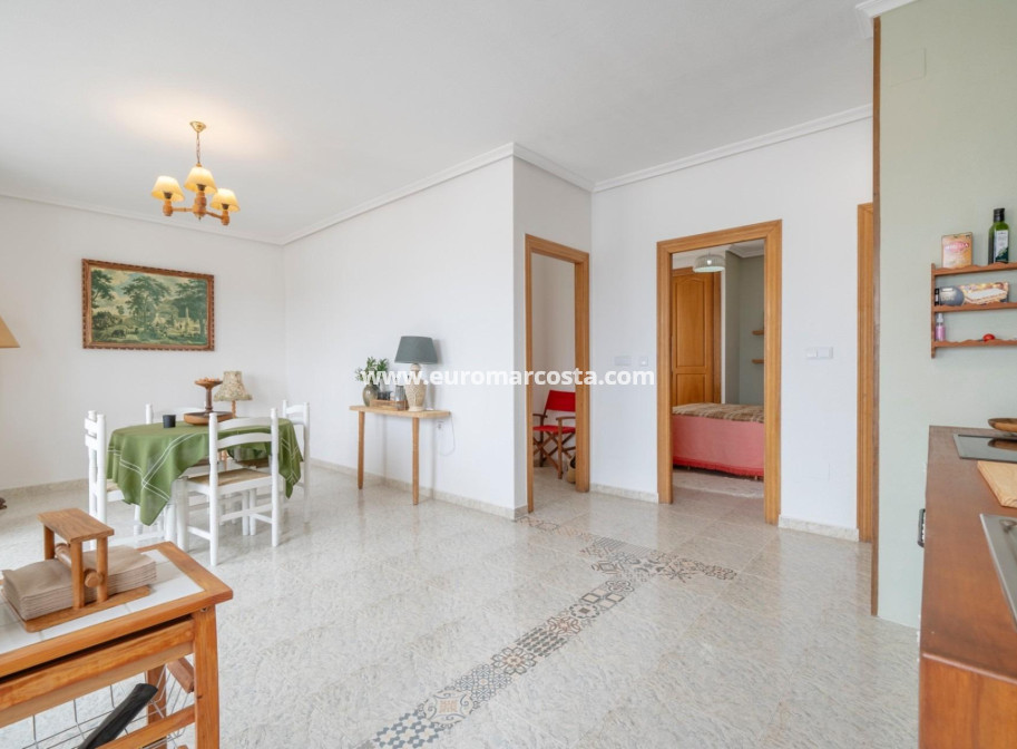 Sale - Apartment / flat - Los Montesinos - Pueblo 8