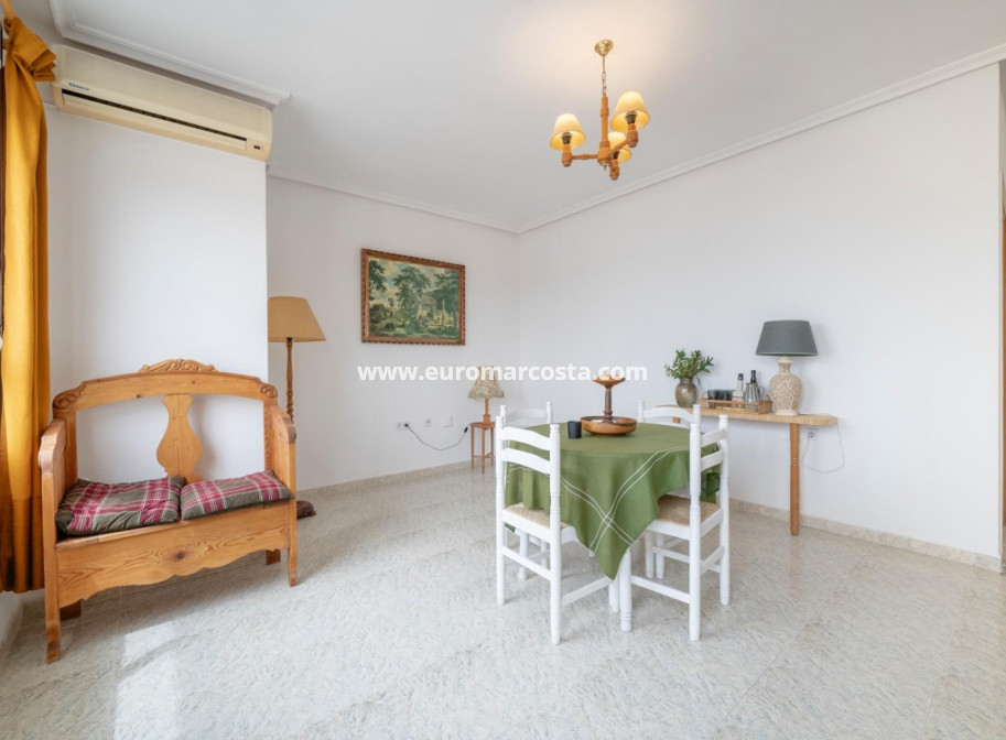 Sale - Apartment / flat - Los Montesinos - Pueblo 8