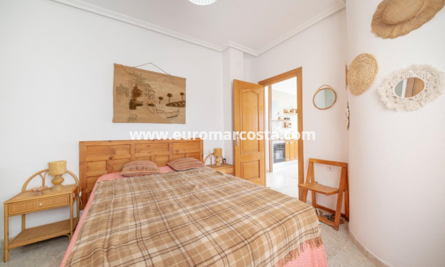 Sale - Apartment / flat - Los Montesinos - Pueblo 8