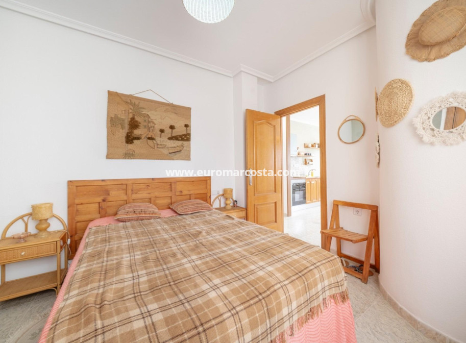 Sale - Apartment / flat - Los Montesinos - Pueblo 8