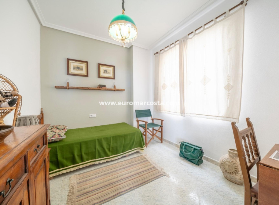 Sale - Apartment / flat - Los Montesinos - Pueblo 8