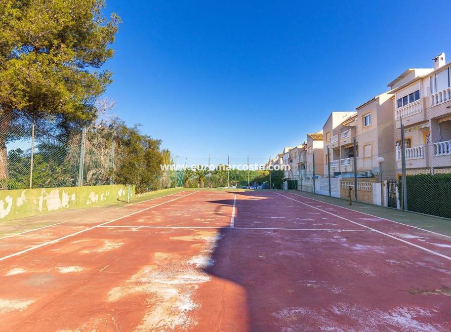 Sale - Apartment / flat - Torrevieja - Parque Acuático - Sector 25