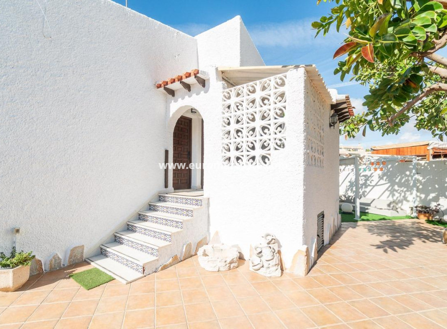 Sale - Villa - Orihuela Costa