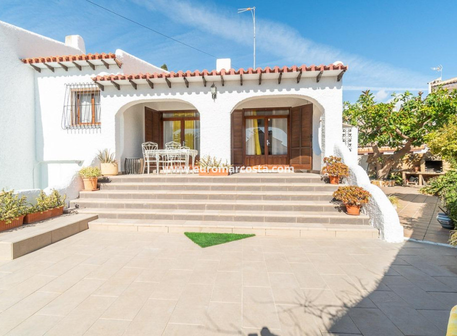 Sale - Villa - Orihuela Costa