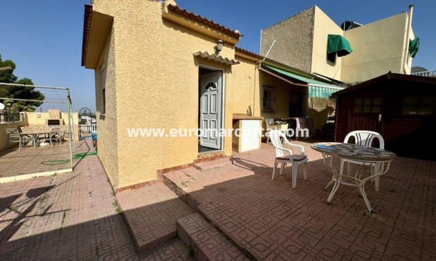 Objekte zum Wiederverkauf - Villa / Doppelhaushälfte - Torrevieja - Los Balcones - Los Altos del Edén