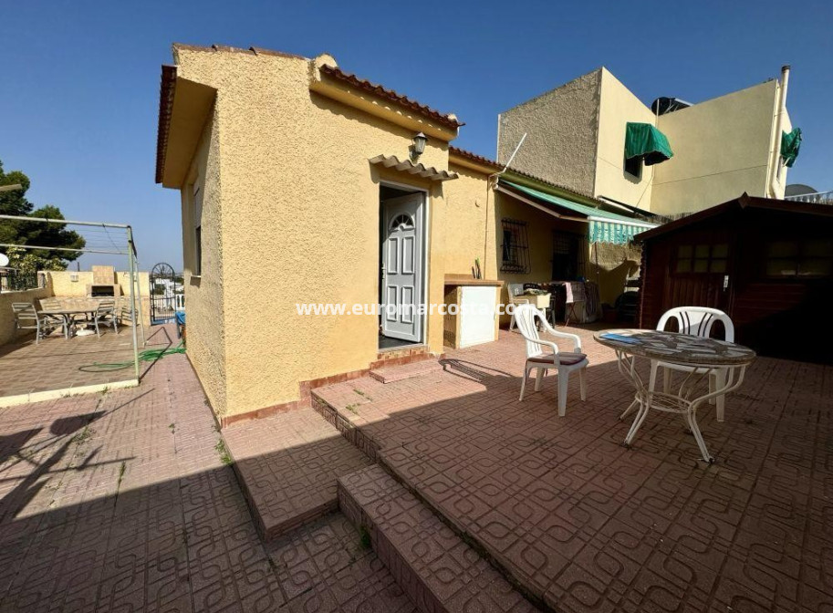 Objekte zum Wiederverkauf - Villa / Doppelhaushälfte - Torrevieja - Los Balcones - Los Altos del Edén