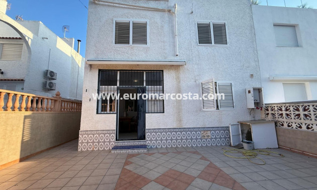 Sale - Villa - Torrevieja - TORREVIEJA