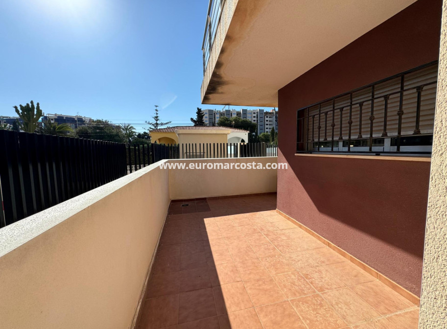 Sale - Apartment / flat - Torrevieja - Orihuela Costa