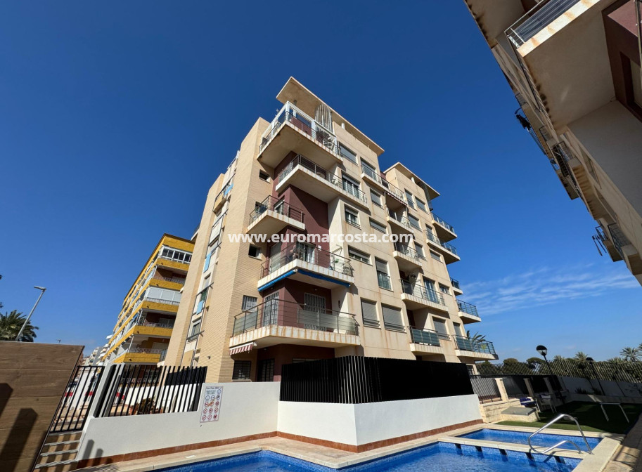 Sale - Apartment / flat - Torrevieja - Orihuela Costa