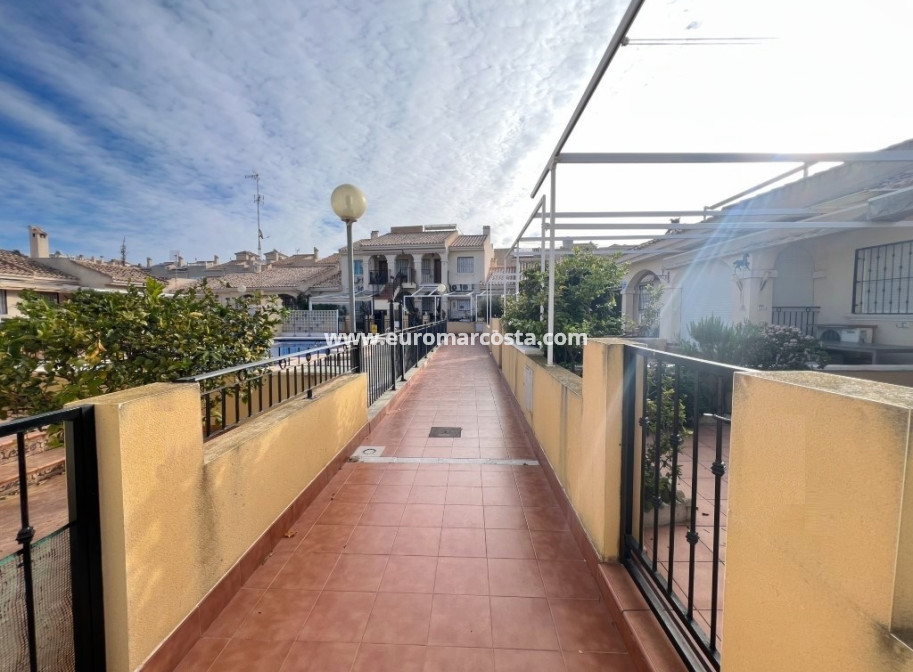 Sale - Townhouse - Guardamar del Segura