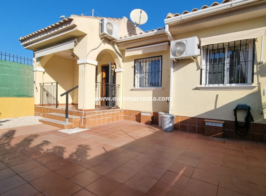 Sale - Townhouse - Guardamar del Segura