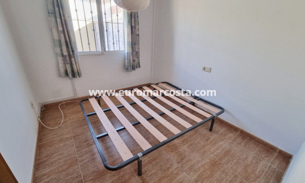 Sale - Townhouse - Guardamar del Segura