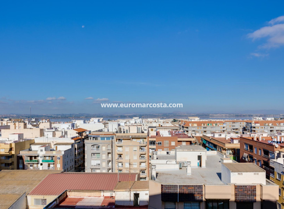 Objekte zum Wiederverkauf - Wohnung - Torrevieja - TORREVIEJA