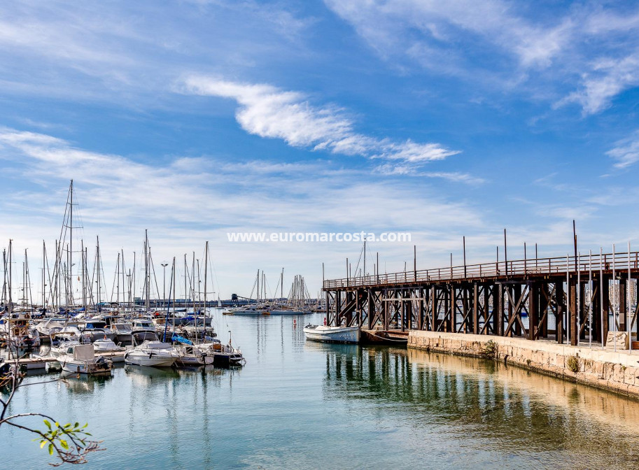 Objekte zum Wiederverkauf - Wohnung - Torrevieja - TORREVIEJA