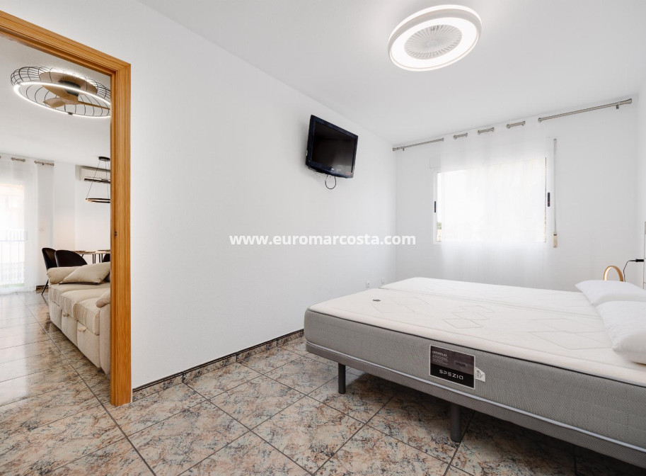 Objekte zum Wiederverkauf - Wohnung - Torrevieja - TORREVIEJA