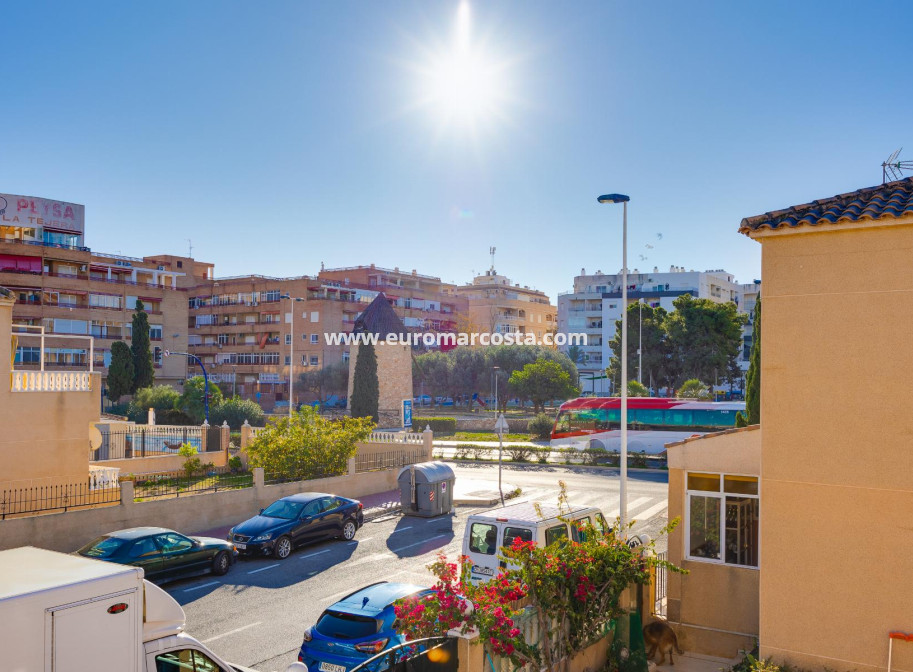 Objekte zum Wiederverkauf - Haus - Torrevieja - Pueblo - Centro