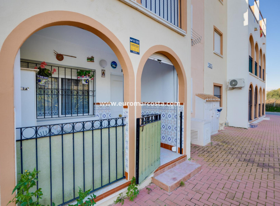 Sale - Bungalow - Torrevieja - TORREVIEJA