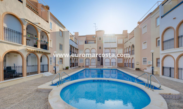 Sale - Bungalow - Torrevieja - TORREVIEJA