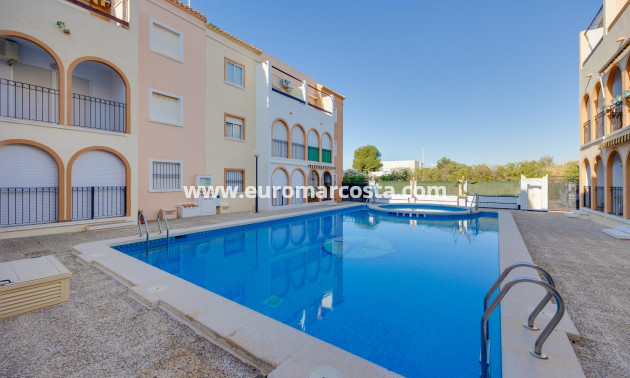 Sale - Bungalow - Torrevieja - TORREVIEJA