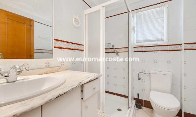 Venta - Apartamento / piso - Torrevieja - TORREVIEJA