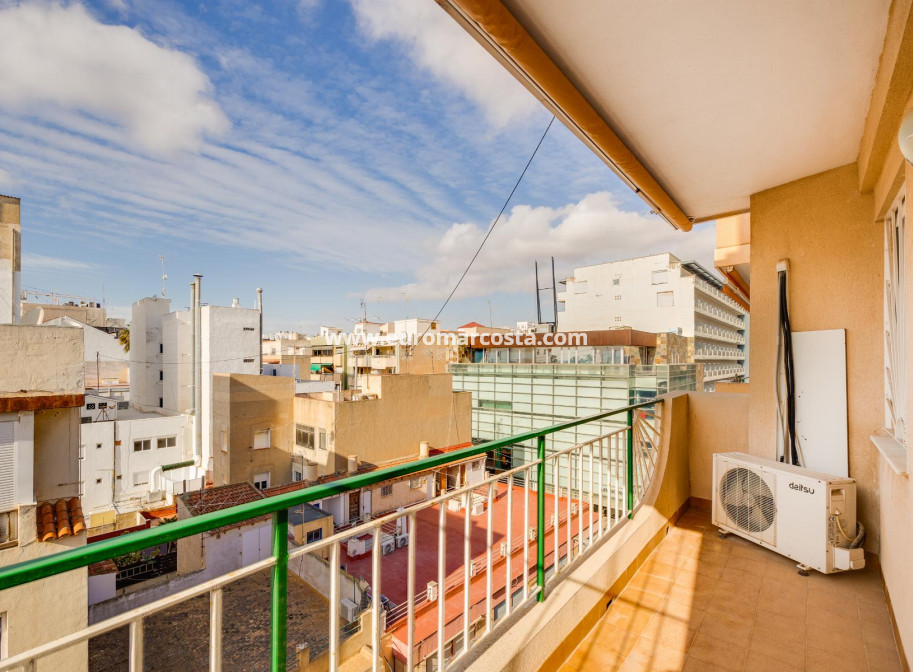 Venta - Apartamento / piso - Torrevieja - TORREVIEJA