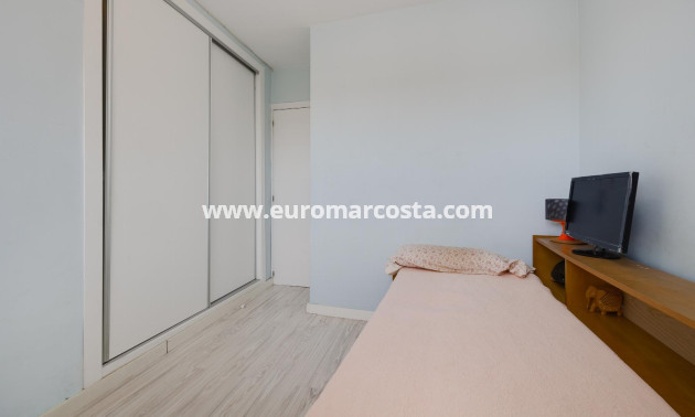 Sale - Apartment / flat - Orihuela Costa - La Zenia- Orihuela costa