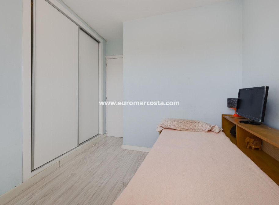 Sale - Apartment / flat - Orihuela Costa - La Zenia- Orihuela costa