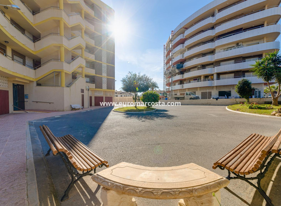 Sale - Apartment / flat - Orihuela Costa - La Zenia- Orihuela costa