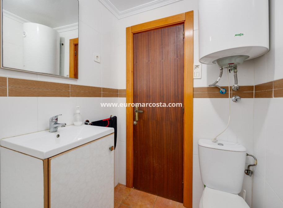 Venta - Apartamento / piso - Pilar de la Horadada