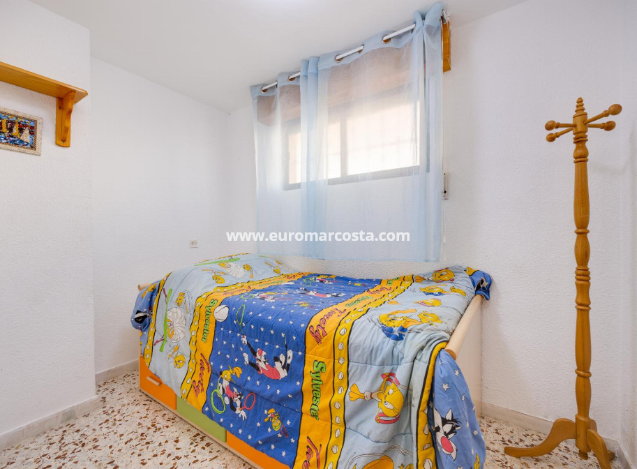 Venta - Apartamento / piso - Pilar de la Horadada