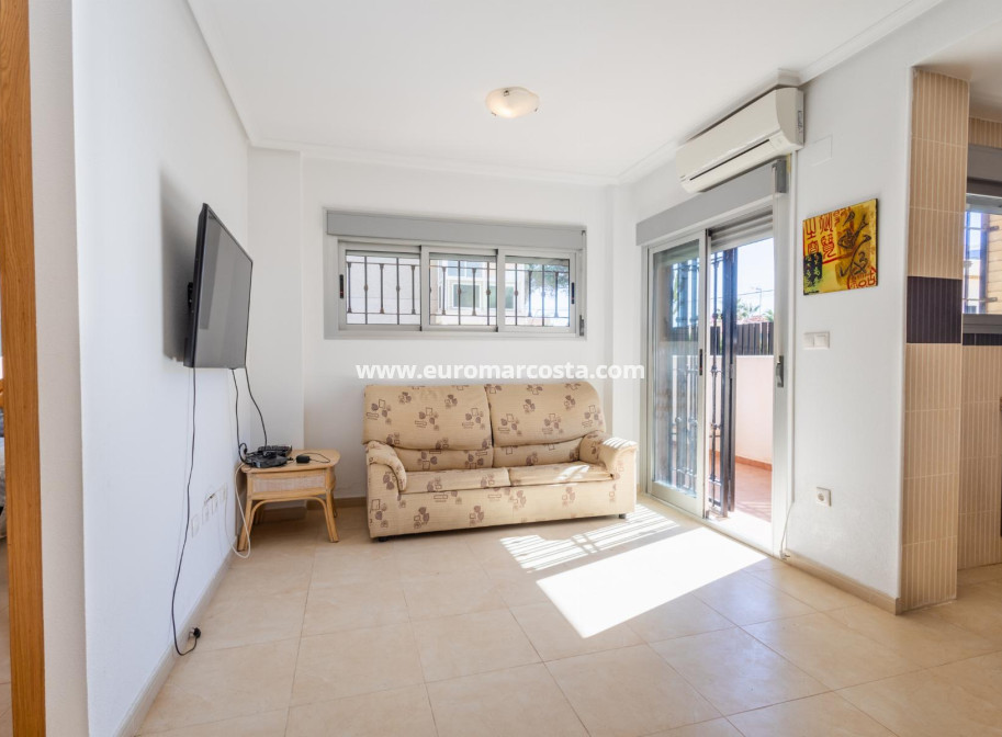 Venta - Apartamento / piso - Torrevieja - TORREVIEJA