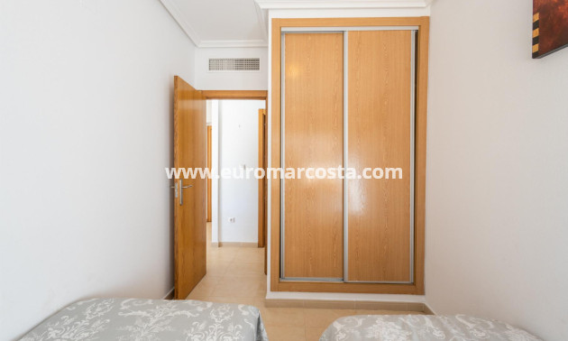 Venta - Apartamento / piso - Torrevieja - TORREVIEJA