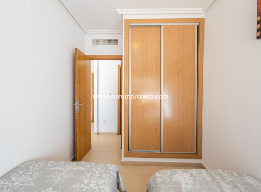 Venta - Apartamento / piso - Torrevieja - TORREVIEJA