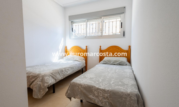 Venta - Apartamento / piso - Torrevieja - TORREVIEJA